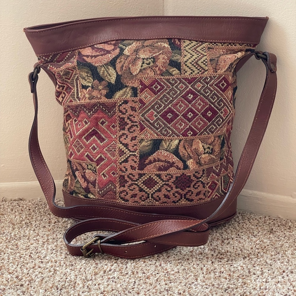 the SMITHSONIAN INSTITUTION killim leather tapestry shoulder large Bag Floral